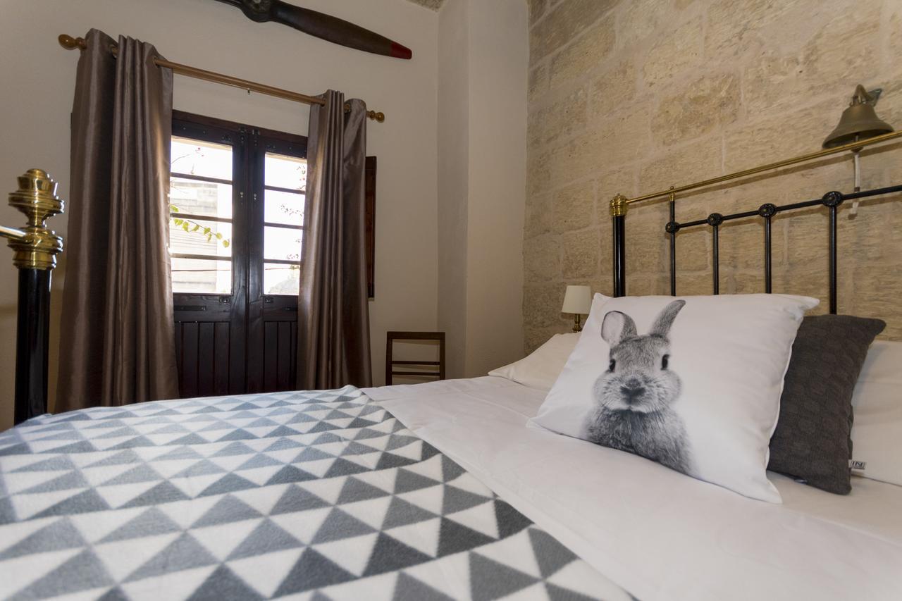 The Burrow Guest House Tarxien Luaran gambar