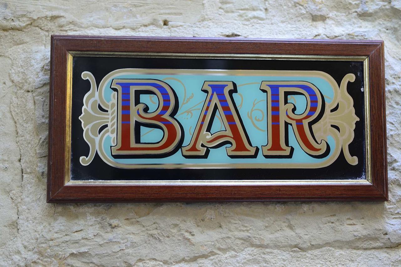 The Burrow Guest House Tarxien Luaran gambar