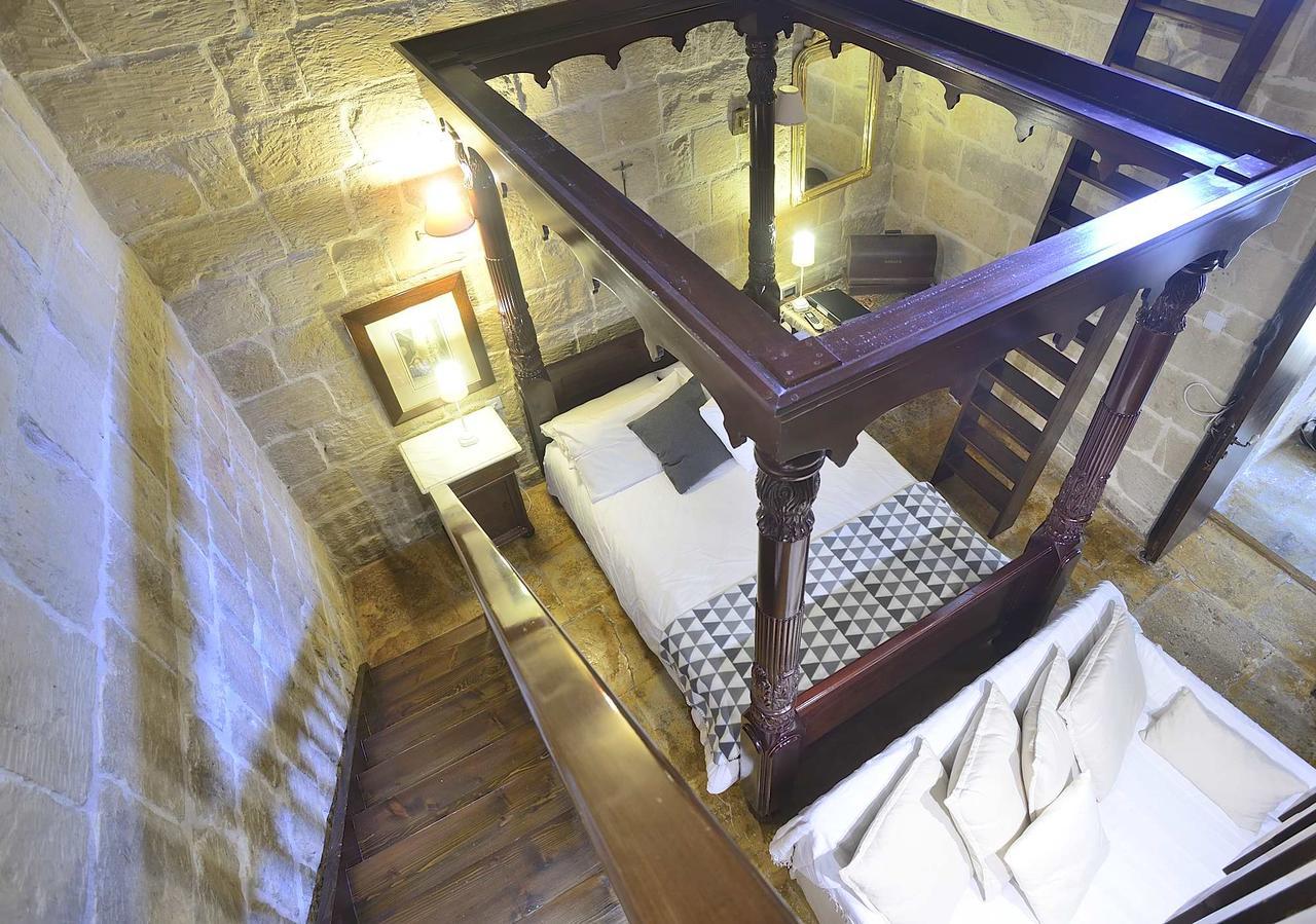 The Burrow Guest House Tarxien Luaran gambar